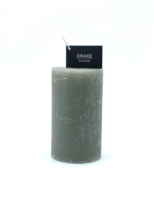 bougie cylindre - bois de rose musc - parfum de grasse - 70h - H 11 x L 7 cm - parfum musc blanc - couleur taupe - DRAKE